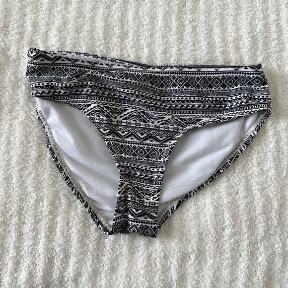 Trendy Black and White Kids Swim Set - Picture 3 of 6